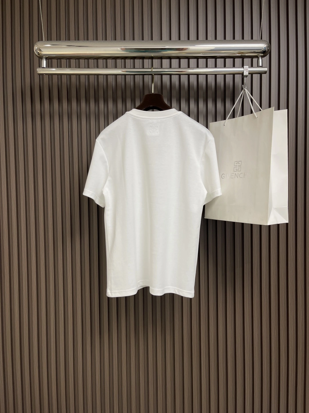 wg.luxury- 8o5w5 item:E-F026E1036